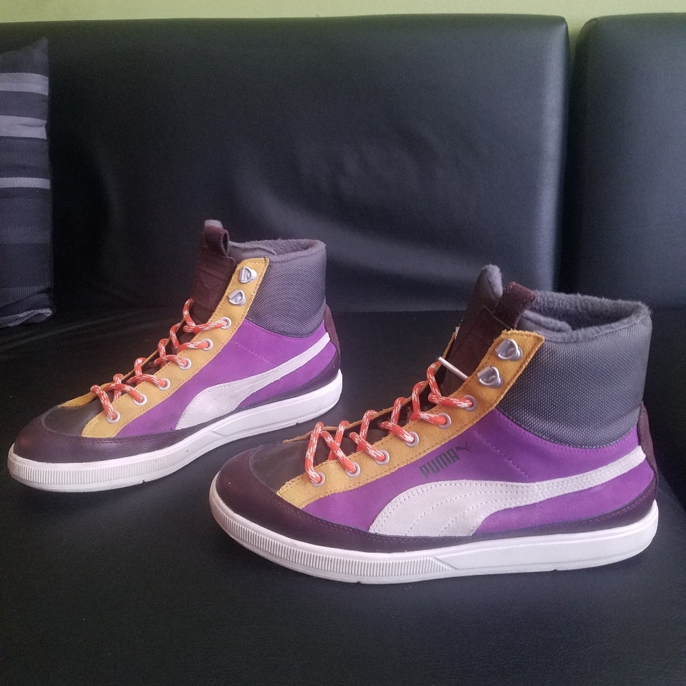 Size 10 pumas "like New" Laker colors (unisex)